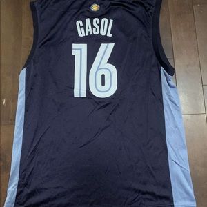 Mens size large gasol jersey